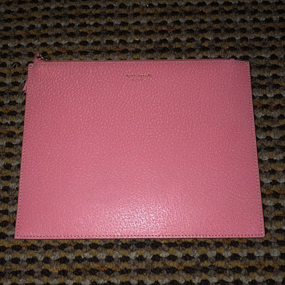 🎉SALE🎉Pink Kate Spade ♠️ wristlet 🌸💕🌸